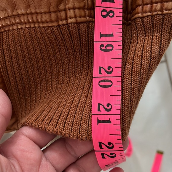 Faux leather jacket - Picture 10 of 10